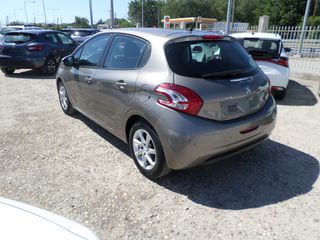 Peugeot 208 2015-thumb-3