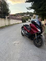 Honda Forza 750 2024