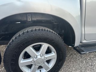 Isuzu D-Max 2018 ΧΕΙΡΟΚΙΝΗΤΟ-123.000km-ΑΒΑΦΟ ΣΑΣΙ ΧΩΡΙΣ ΣΚΟΥΡΙΕΣ-thumb-7