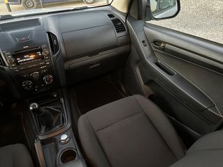 Isuzu D-Max 2018 ΧΕΙΡΟΚΙΝΗΤΟ-123.000km-ΑΒΑΦΟ ΣΑΣΙ ΧΩΡΙΣ ΣΚΟΥΡΙΕΣ-thumb-21