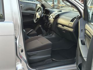 Isuzu D-Max 2018 ΧΕΙΡΟΚΙΝΗΤΟ-123.000km-ΑΒΑΦΟ ΣΑΣΙ ΧΩΡΙΣ ΣΚΟΥΡΙΕΣ-thumb-27