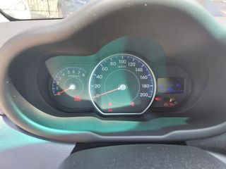 Hyundai i 10 2012 1.1 CLASSIC-thumb-6