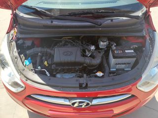 Hyundai i 10 2012 1.1 CLASSIC-thumb-9