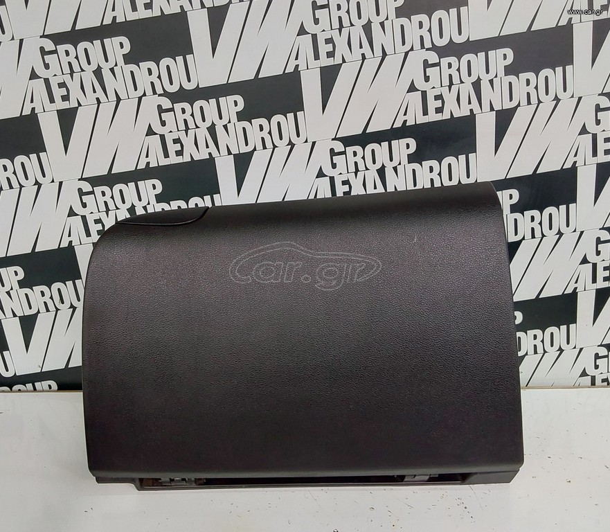 Ντουλαπάκι KIA c'eed '13-'18