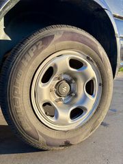 Ζάντες με λάστιχα  16αρες από vitara 2005!