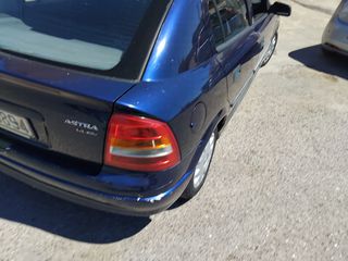 Opel Astra 2003-thumb-1