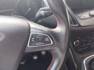 Ford Kuga 2018 1.5 ECOBOOST ST-LINE-thumb-24