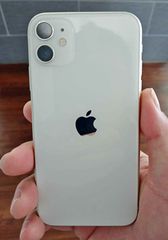 iPhone 11 64 Λευκό με καινούργια μπαταρία 100%