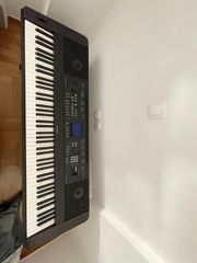 Yamaha DGX-650 + Yamaha LP-7A + Thomann KB-15BM