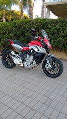 Mv Agusta Stradale 800 2015-thumb-2
