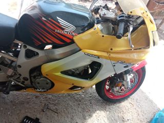 Honda CBR 929RR Fireblade 1998
