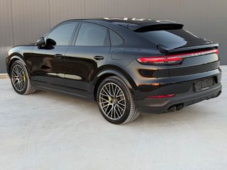 Porsche Cayenne 2020-thumb-8