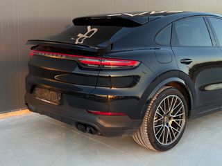 Porsche Cayenne 2020-thumb-10