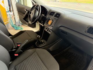 Volkswagen Polo 2016 1.4 TDI 75PS CONCEPTLINE 5D-thumb-6