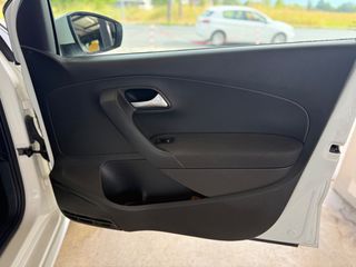 Volkswagen Polo 2016 1.4 TDI 75PS CONCEPTLINE 5D-thumb-9