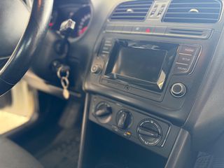 Volkswagen Polo 2016 1.4 TDI 75PS CONCEPTLINE 5D-thumb-11