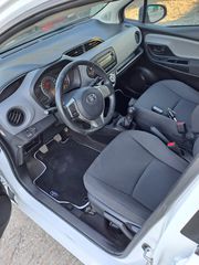 Toyota Yaris 2016-thumb-5