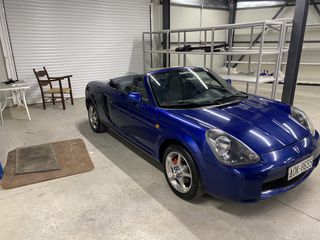 Toyota MR 2 2000 ROADSTER-thumb-3