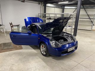 Toyota MR 2 2000 ROADSTER-thumb-10