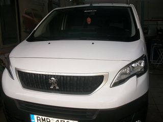 Peugeot Traveller 2019 ΜΕΣΕΟ   ΣΑΣΗ   9  ΘΕΣΕΙΟ