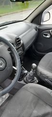 Dacia Duster 2011-thumb-6