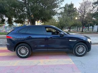 Jaguar F-Pace 2017-thumb-5