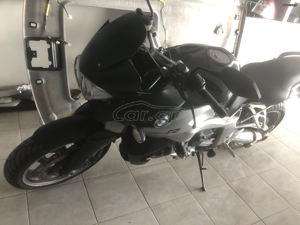 Bmw K 1200 R 2006 Ανταλλαγή με  μηχανή Ποιο καινούργια ή και με αυτοκίνητο