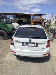 Skoda Octavia 2016 1.4 G-Tec Executive-thumb-3
