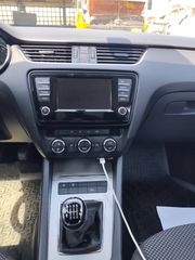 Skoda Octavia 2016 1.4 G-Tec Executive-thumb-6