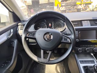 Skoda Octavia 2016 1.4 G-Tec Executive-thumb-8