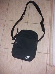 Nike τσαντάκι ώμου αντρικό