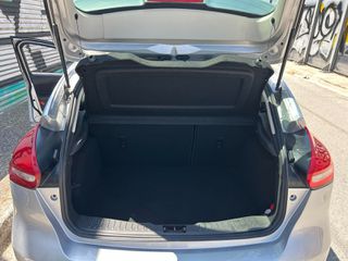 Ford Focus 2018 1.5 TDCI-thumb-8