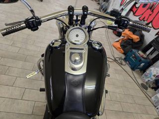 Harley Davidson DYNA FAT BOB 2008 Skull Edition-thumb-13