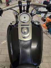 Harley Davidson DYNA FAT BOB 2008 Skull Edition-thumb-24