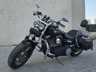 Harley Davidson DYNA FAT BOB 2008 Skull Edition-thumb-3