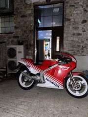 Honda NSR 250 1987-thumb-8