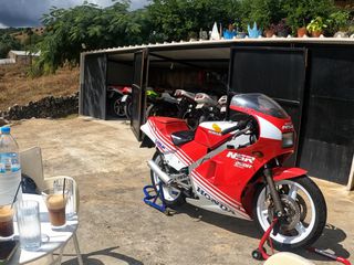 Honda NSR 250 1987-thumb-10