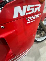 Honda NSR 250 1987-thumb-12
