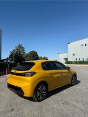 Peugeot 208 2022-thumb-6