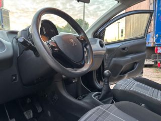 Peugeot 108 2016-thumb-10