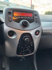 Peugeot 108 2016-thumb-11