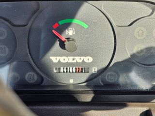 Φορτωτής Με Λάστιχα Volvo 2015 L25F-thumb-5