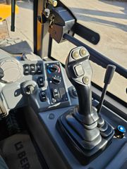 Φορτωτής Με Λάστιχα Volvo 2015 L25F-thumb-8