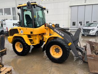 Φορτωτής Με Λάστιχα Volvo 2014 L35G-thumb-1