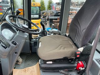 Φορτωτής Με Λάστιχα Volvo 2014 L35G-thumb-3