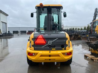 Φορτωτής Με Λάστιχα Volvo 2014 L35G-thumb-6