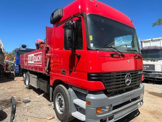 Ανατροπή Mercedes-Benz 2000 2540