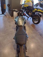 Suzuki 2025 GSX8T-thumb-1