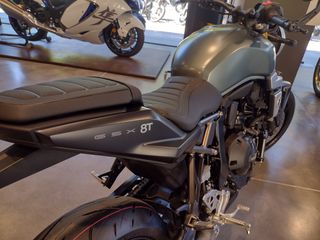 Suzuki 2025 GSX8T-thumb-4