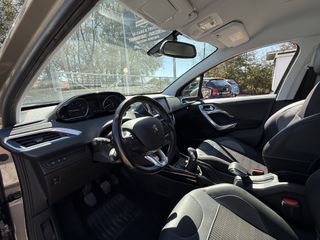 Peugeot 2008 2017 1.2 PURETECH Allure-thumb-7